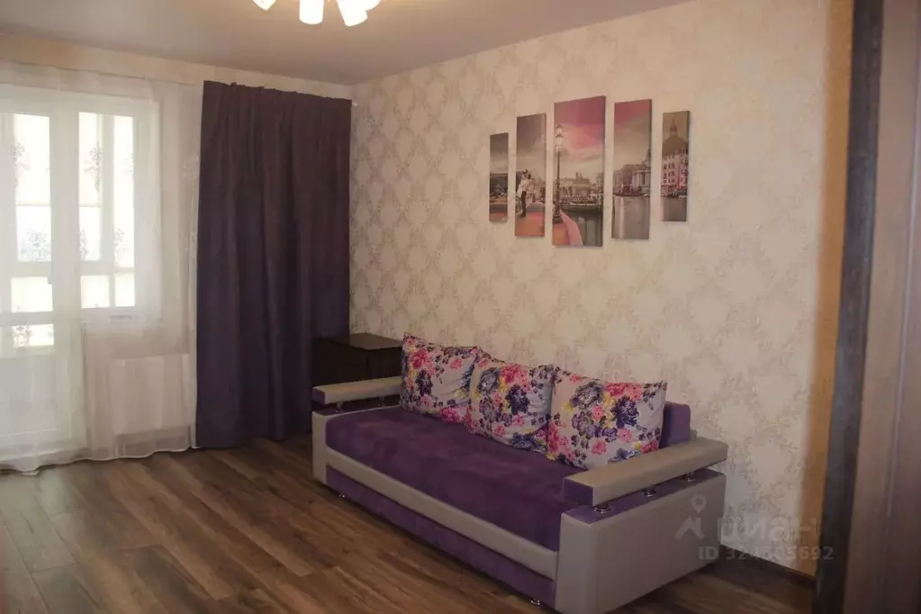 1-к кв. Волгоградская область, Волгоград ул. Лавочкина, 3к1 (56.0 м) - Фото 2