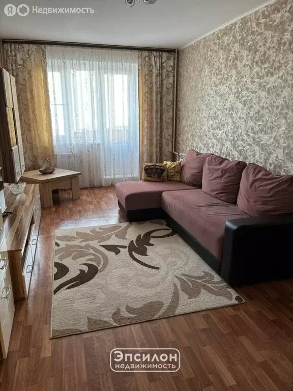 3-комнатная квартира: Курск, проспект Вячеслава Клыкова, 75 (84.83 м) - Фото 1