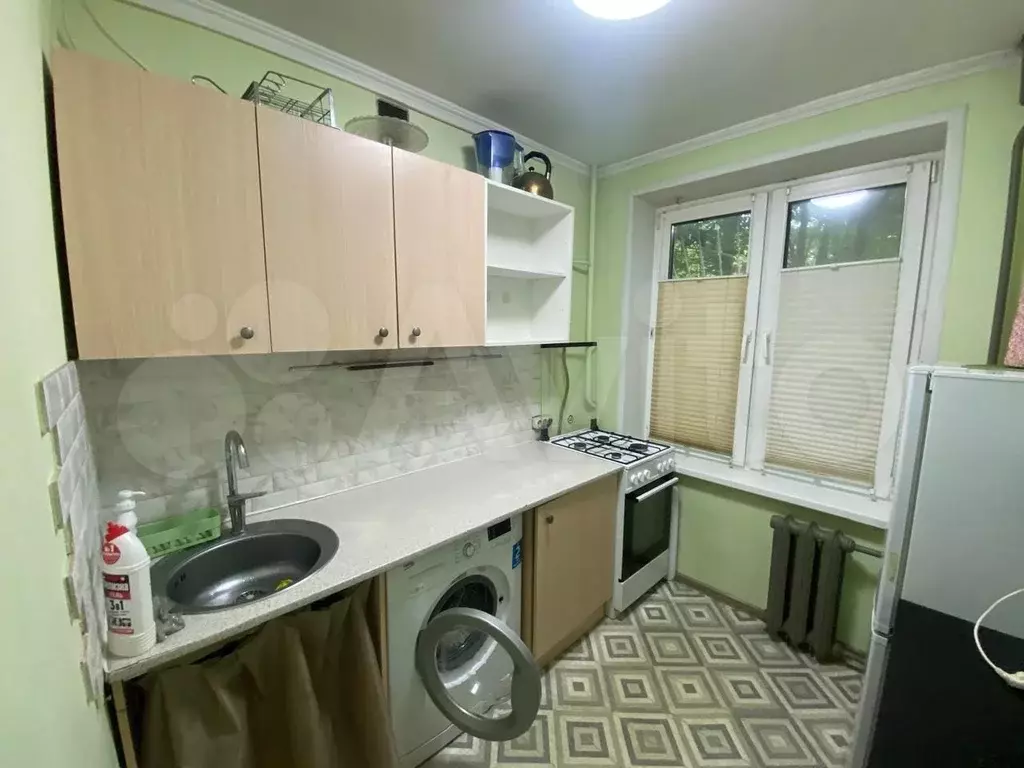 1-к. квартира, 32 м, 1/9 эт. - Фото 0