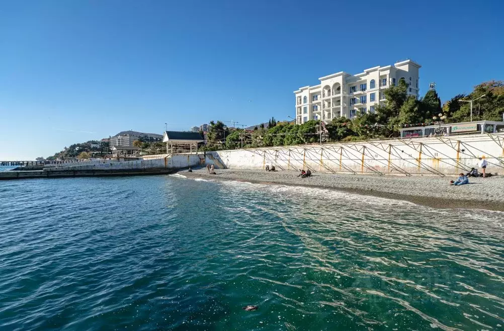 1-к кв. Крым, Алушта ул. Ленина, 17 (52.69 м) - Фото 1