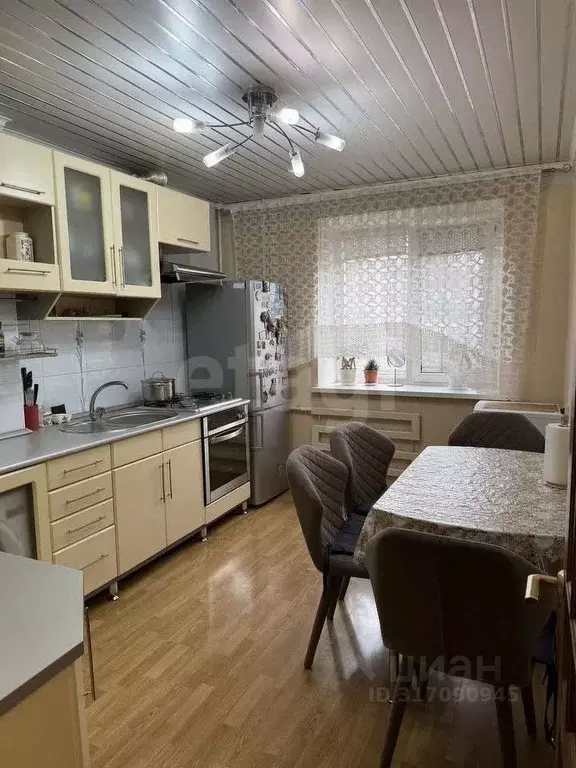 2-к кв. Ростовская область, Батайск ул. Энгельса, 172 (52.0 м) - Фото 0