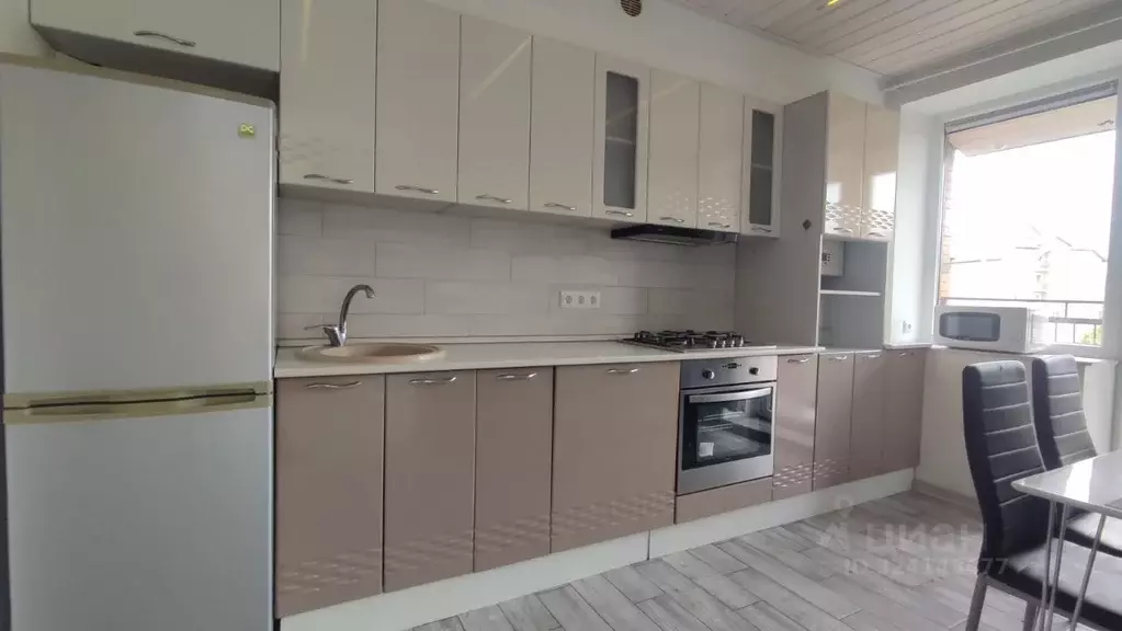 2-к кв. Калининградская область, Пионерский Пионерская ул., 7 (60.0 м) - Фото 1