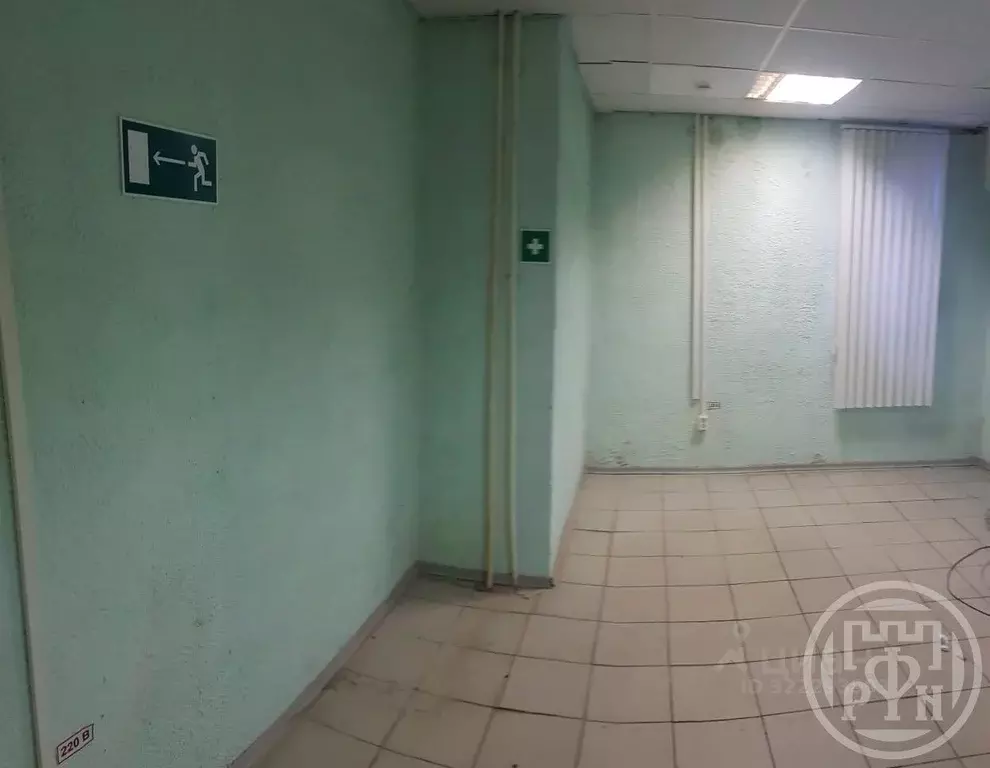 Торговая площадь в Ленинградская область, Сланцы ул. Кирова, 7 (128 м) - Фото 1