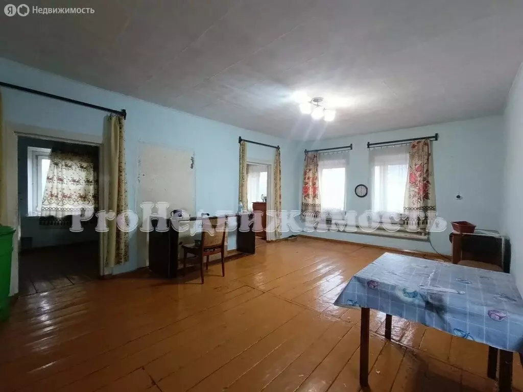 Дом в Кызыл, улица Свердлова (70.4 м) - Фото 1