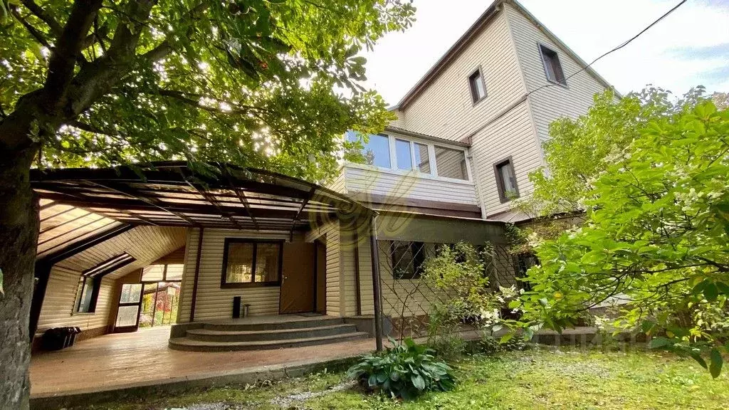 Дом в Московская область, Химки городской округ, д. Поярково  (400 м) - Фото 1