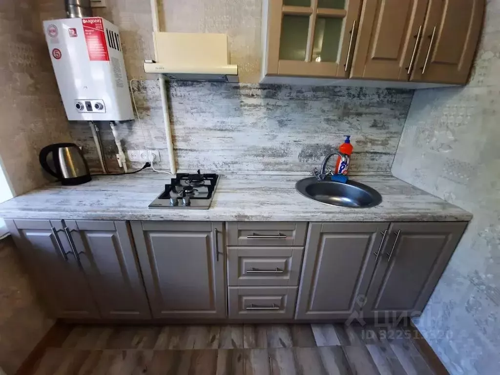 2-к кв. Тульская область, Новомосковск Московская ул., 34 (50.0 м) - Фото 1