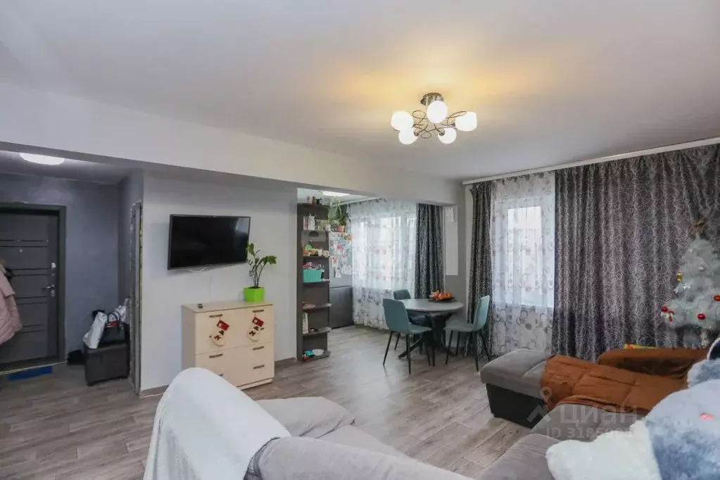 2-к кв. Иркутская область, Ангарск 17-й мкр, 3 (61.0 м) - Фото 0