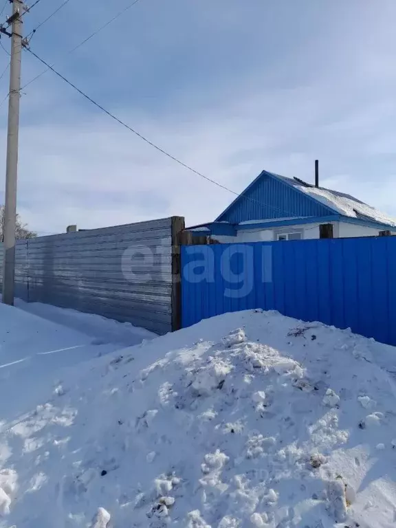 Дом в Амурская область, Белогорский муниципальный округ, с. Никольское ... - Фото 1