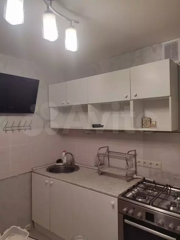 1-к. квартира, 32 м, 8/9 эт. - Фото 1