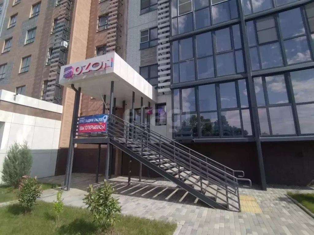 Торговая площадь в Адыгея, Майкоп ул. Владимира Жоги, 4 (42 м) - Фото 1
