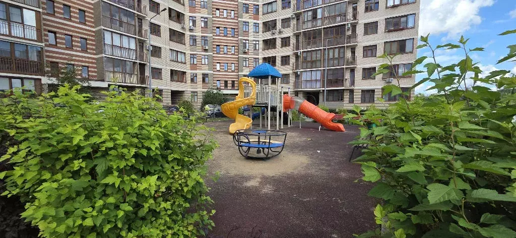 Продается 2-комнатная квартира - Фото 1
