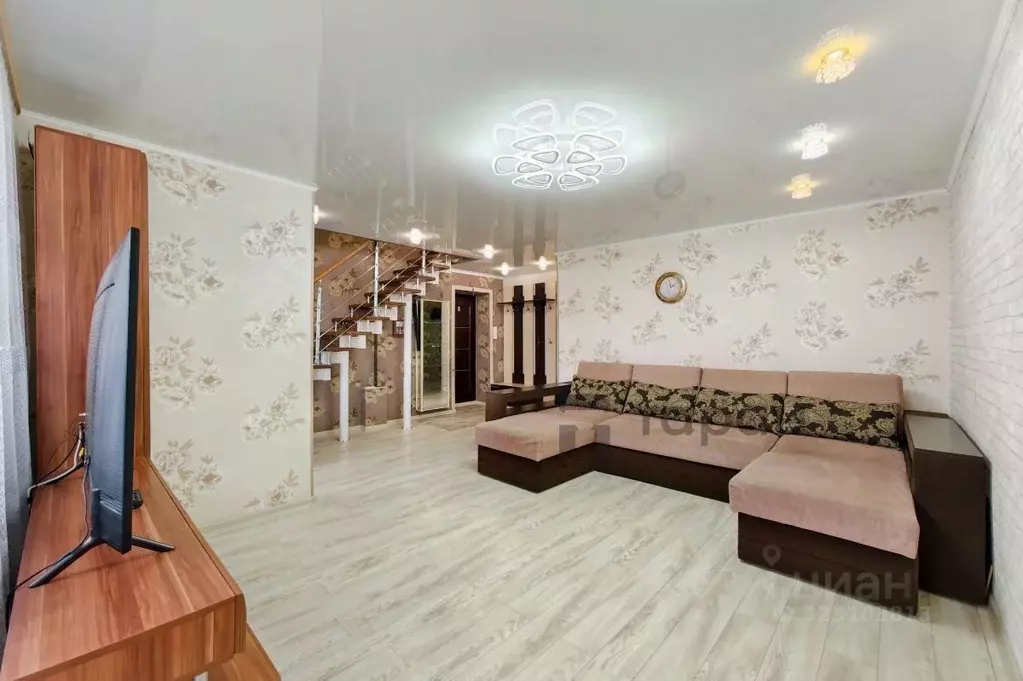 3-к кв. Челябинская область, Челябинск ул. Громова, 5А (95.0 м) - Фото 2