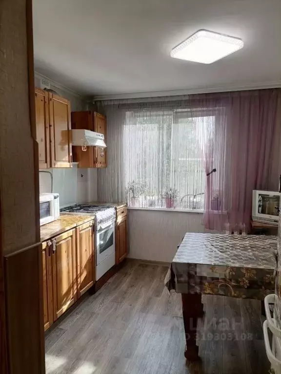 3-к кв. Нижегородская область, Нижний Новгород ул. Красных Зорь, 17 ... - Фото 0
