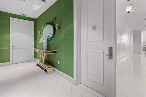 Continuum On South Beach, Unit 2203 - Фото 2