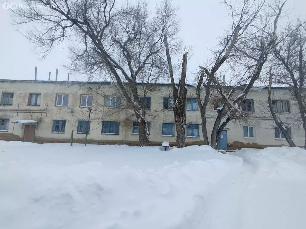 3-комнатная квартира: Акбулакский район, Мичуринский сельсовет, ... - Фото 1