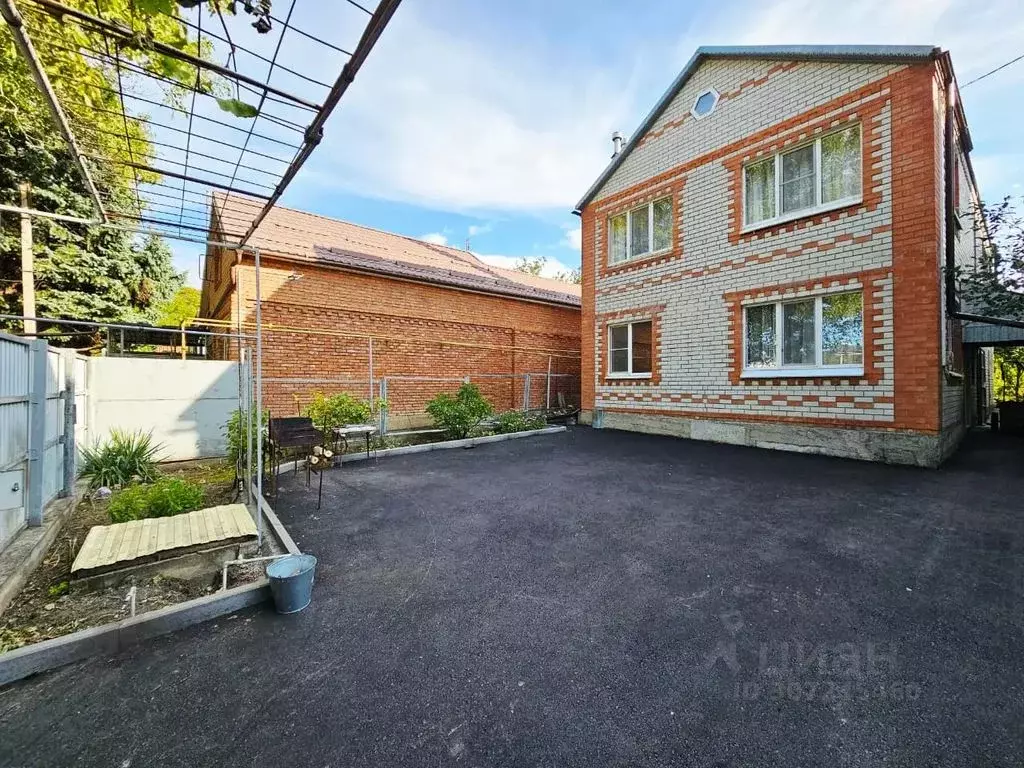 Дом в Ставропольский край, Железноводск ул. Кутузова, 43 (200 м) - Фото 1