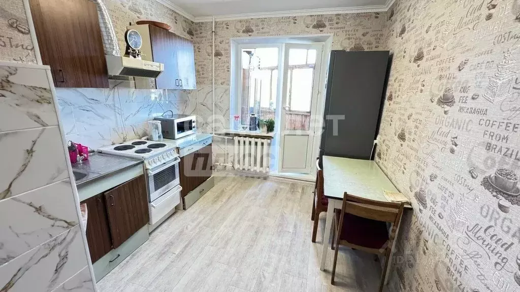 3-к кв. Ханты-Мансийский АО, Лангепас Парковая ул., 7 (63.6 м) - Фото 0