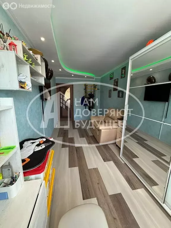 3-комнатная квартира: Добрянка, улица Копылова, 71 (45.2 м) - Фото 0
