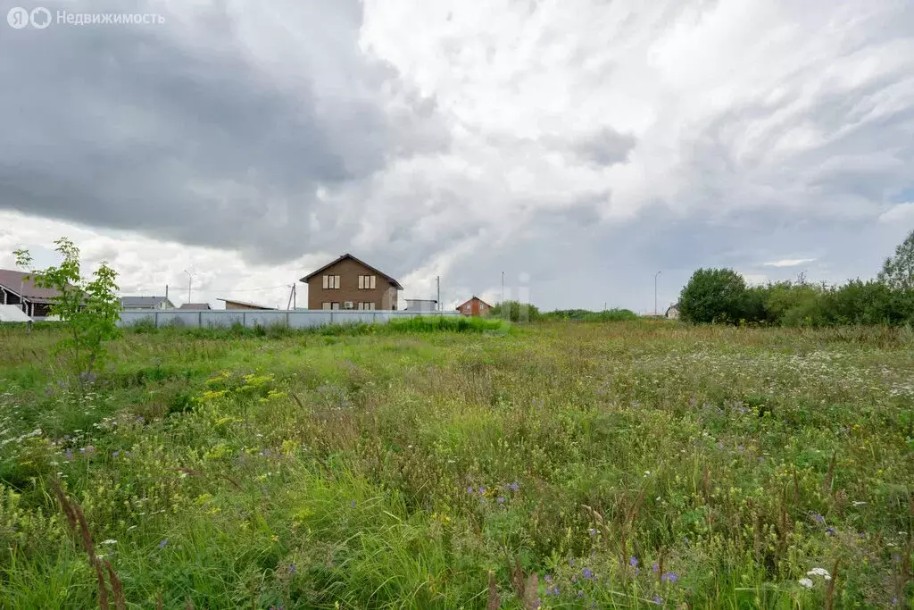 Участок в Тукаевский район, деревня Азьмушкино (8.1 м) - Фото 1