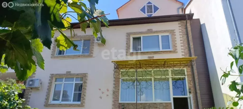 Дом в Анапская, Красноармейская улица (381.5 м) - Фото 1