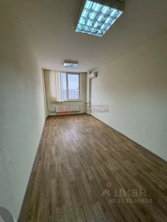 Офис в Белгородская область, Старый Оскол Олимпийский мкр, 62 (17 м) - Фото 1