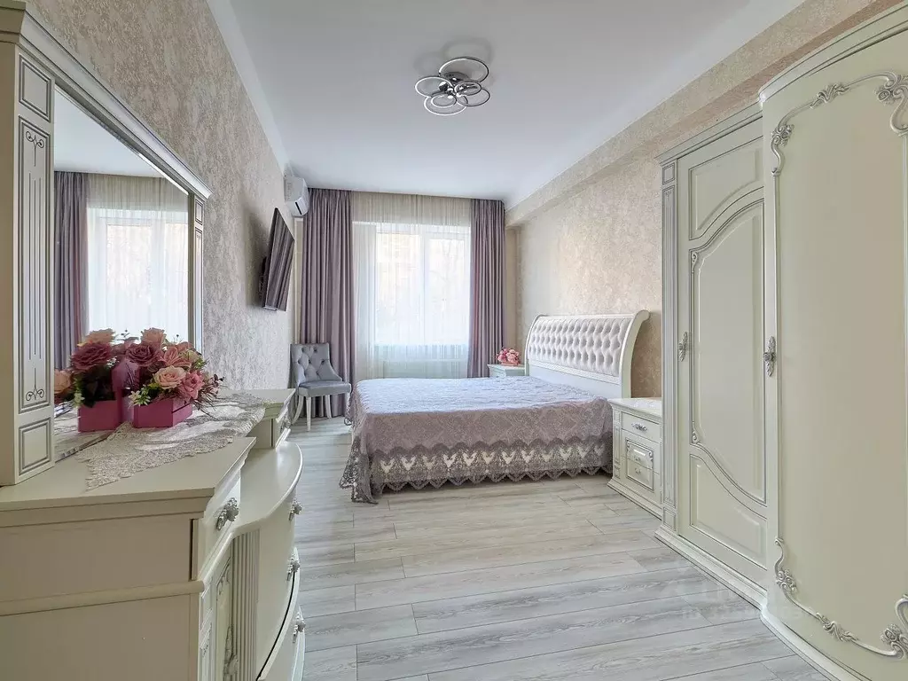 3-к кв. Ставропольский край, Кисловодск ул. Декабристов, 36/2 (98.0 м) - Фото 1