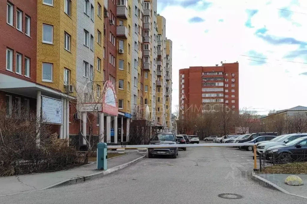Помещение свободного назначения в Тюменская область, Тюмень ул. ... - Фото 1