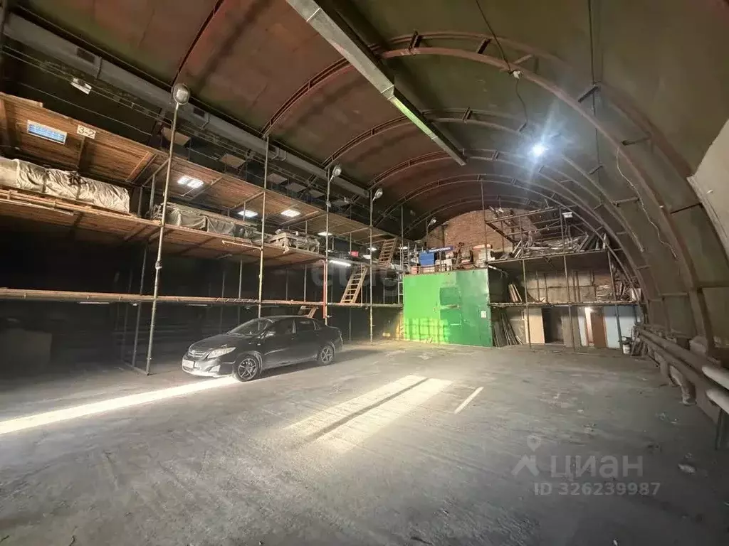 Склад в Тюменская область, Тюмень ул. 50 лет Октября, 111с2 (300 м) - Фото 1