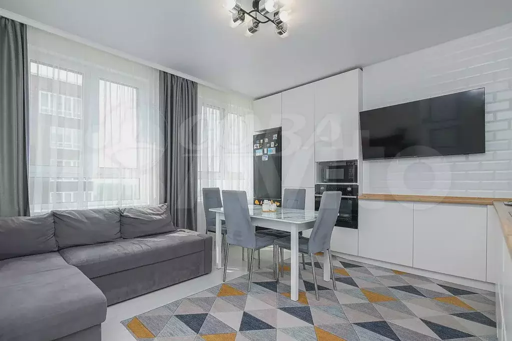 3-к. квартира, 71,4 м, 14/17 эт. - Фото 1