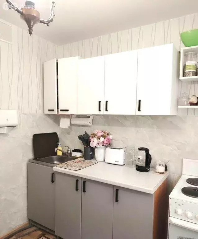 2-комнатная квартира: Сыктывкар, улица Морозова, 111 (49 м) - Фото 2