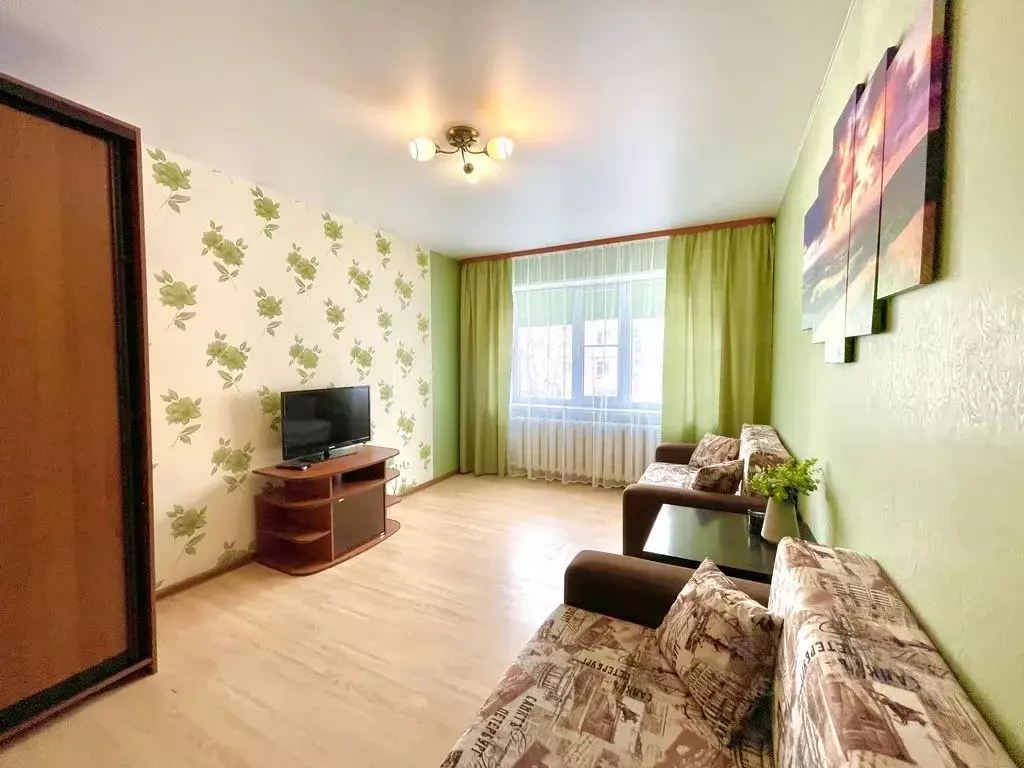 2-к кв. Коми, Воркута ул. Ломоносова, 9 (50.0 м) - Фото 0