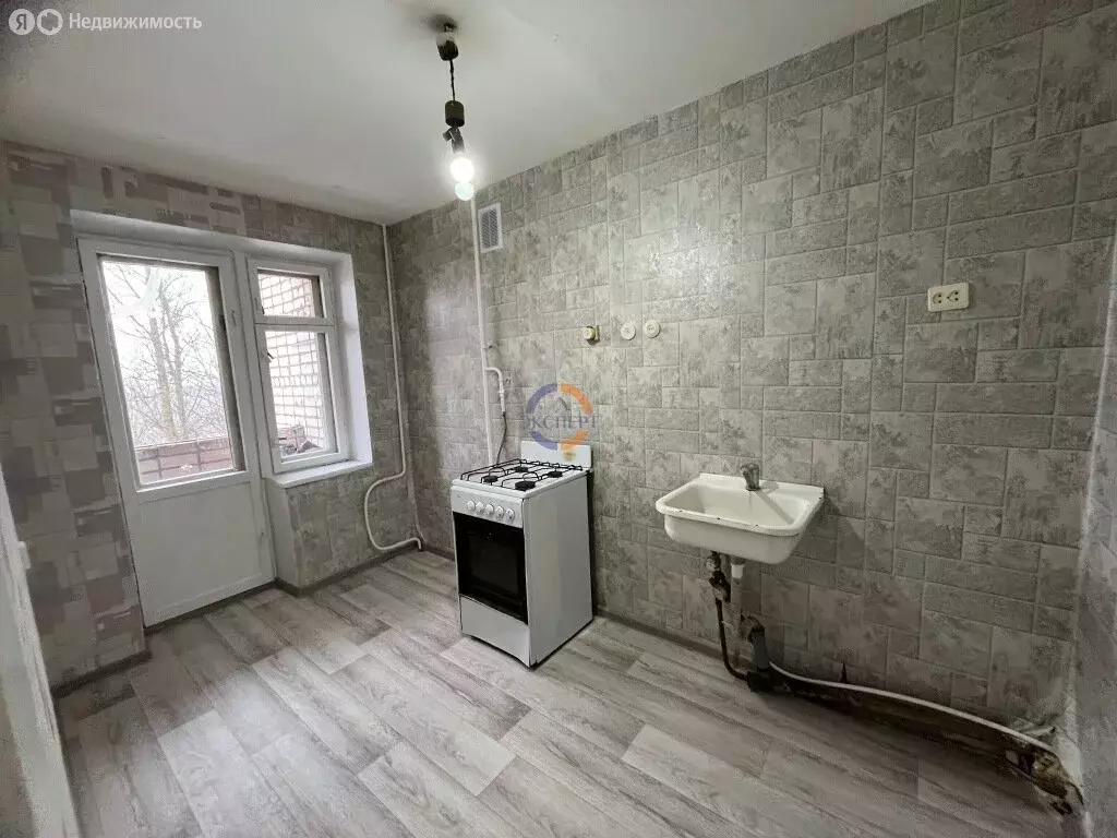 1-комнатная квартира: Великий Новгород, Привокзальный район, улица ... - Фото 2