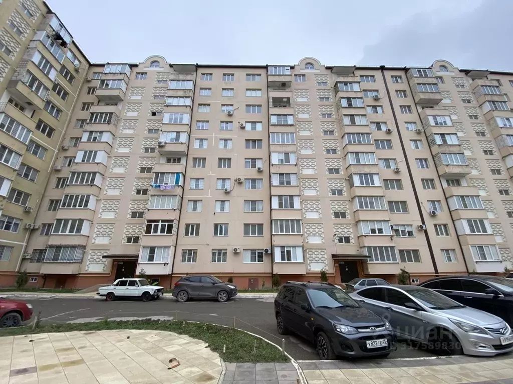 2-к кв. Дагестан, Каспийск ул. Зейнудина Батманова, 16 (91.0 м) - Фото 0