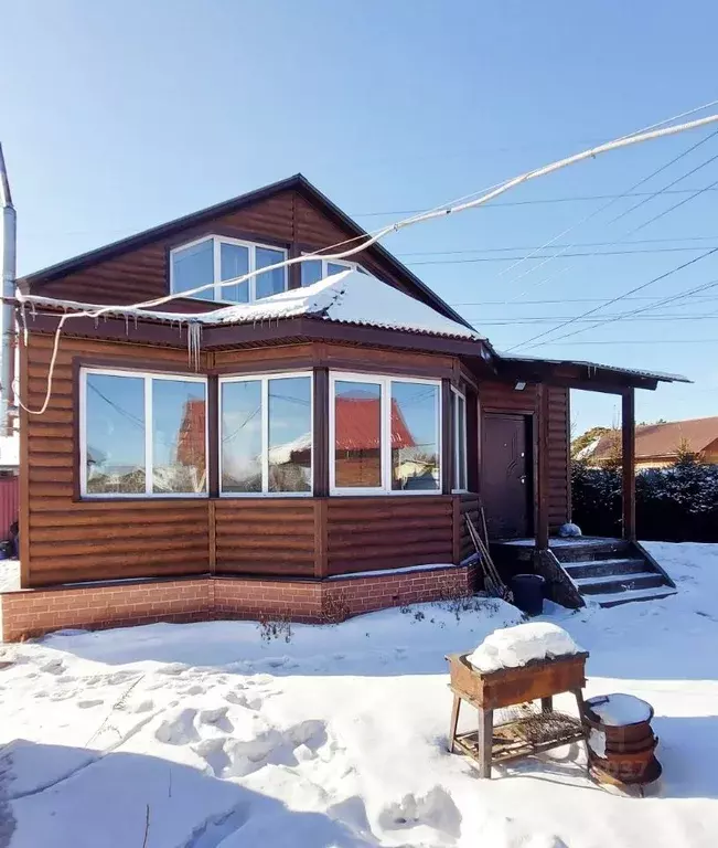 Дом в Иркутская область, Иркутский муниципальный округ, с. Смоленщина ... - Фото 1