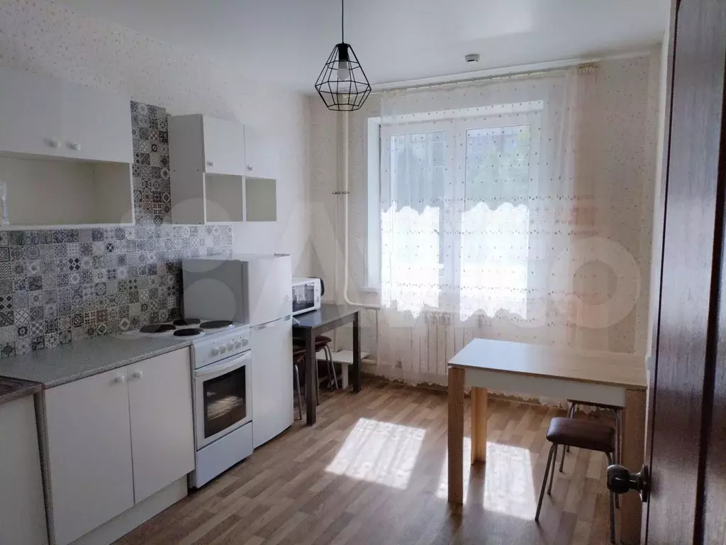 2-к. квартира, 60 м, 2/11 эт. - Фото 0