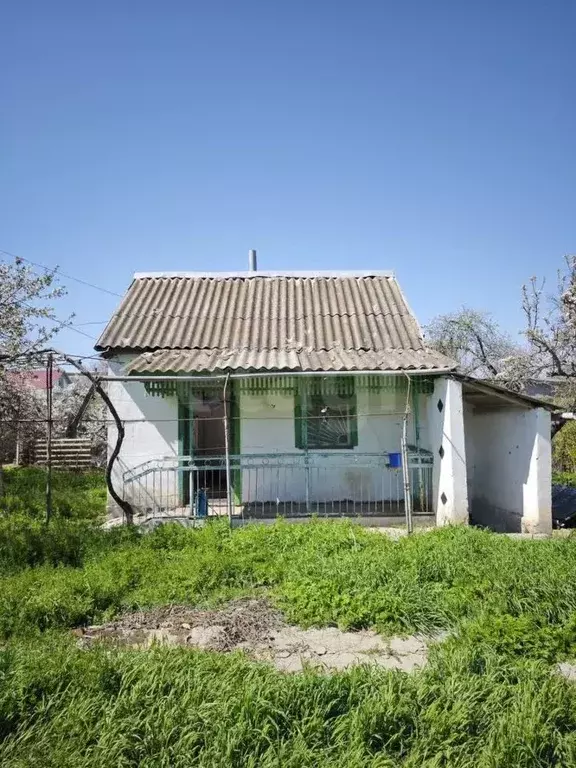 Дом в Крым, Сакский район, Ореховское с/пос, Труд СПК ул. 3-я ... - Фото 0
