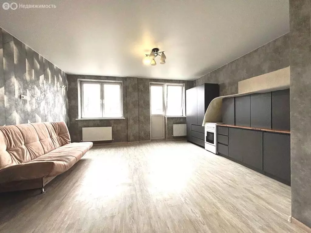 Квартира-студия: посёлок городского типа Черноморский, улица Пушкина, ... - Фото 1