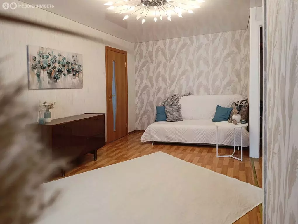 3-комнатная квартира: Саратов, улица имени С.Т. Разина, 41/43 (42.8 м) - Фото 0