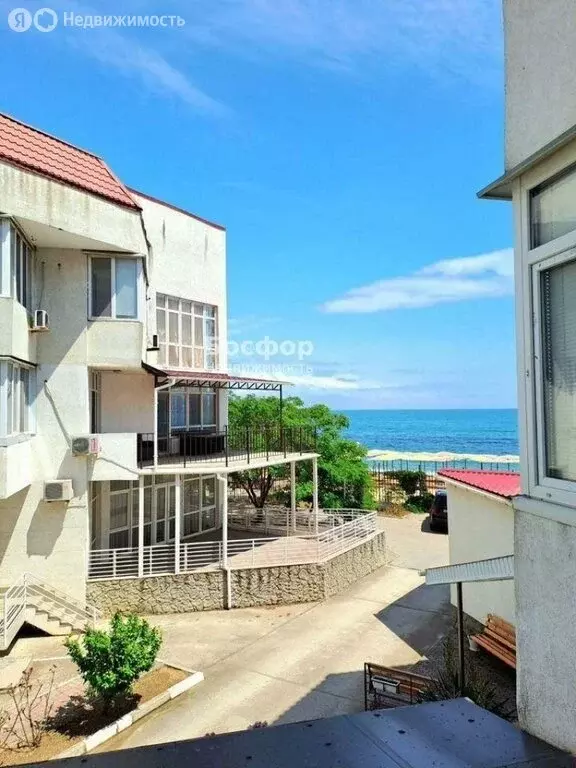 2-комнатная квартира: Феодосия, Черноморская набережная, 1В (58.4 м) - Фото 2