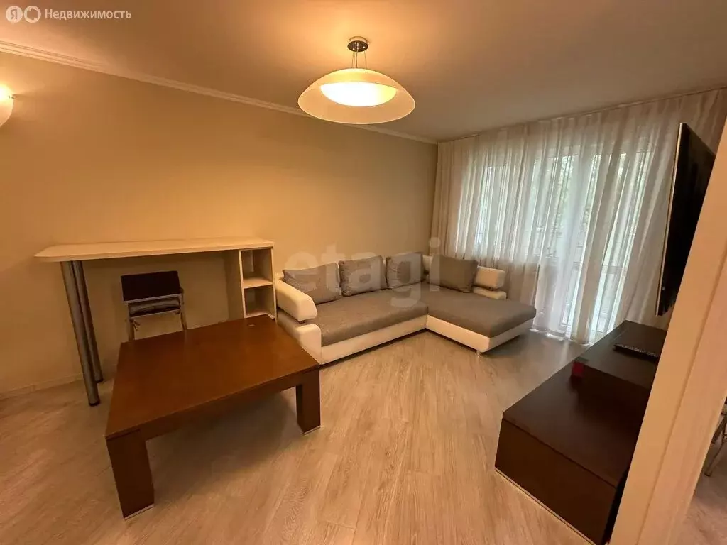 1-комнатная квартира: Калининград, улица Черняховского, 36 (31.7 м) - Фото 0