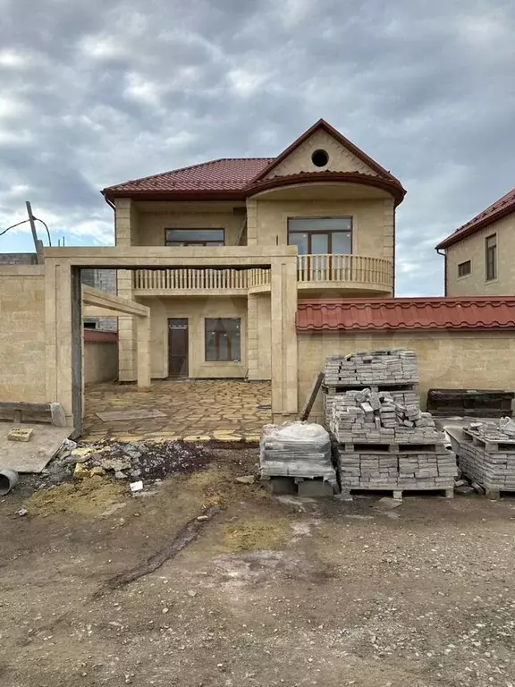 Дом 200 м на участке 3 сот. - Фото 0