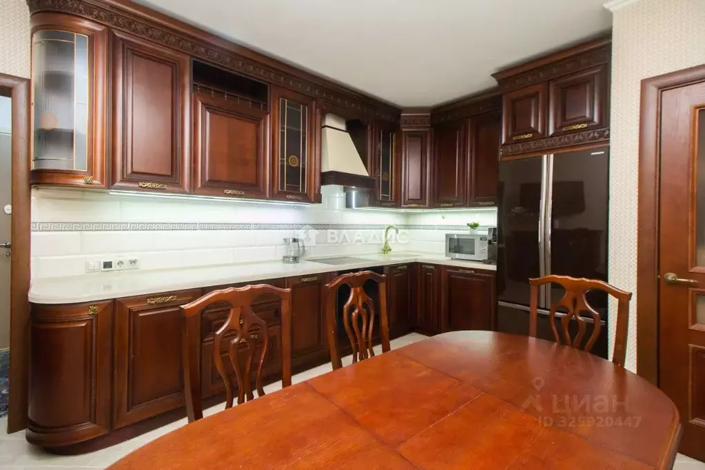 4-к кв. Московская область, Химки Молодежная ул., 63к3 (107.8 м) - Фото 1