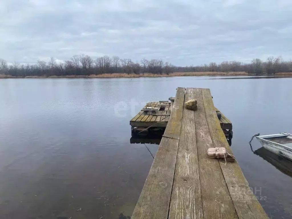 Участок в Саратовская область, Энгельсский район, Красноярское ... - Фото 1