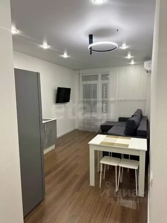 2-к кв. Тюменская область, Тюмень ул. Андрея Приказнова, 1 (60.0 м) - Фото 1