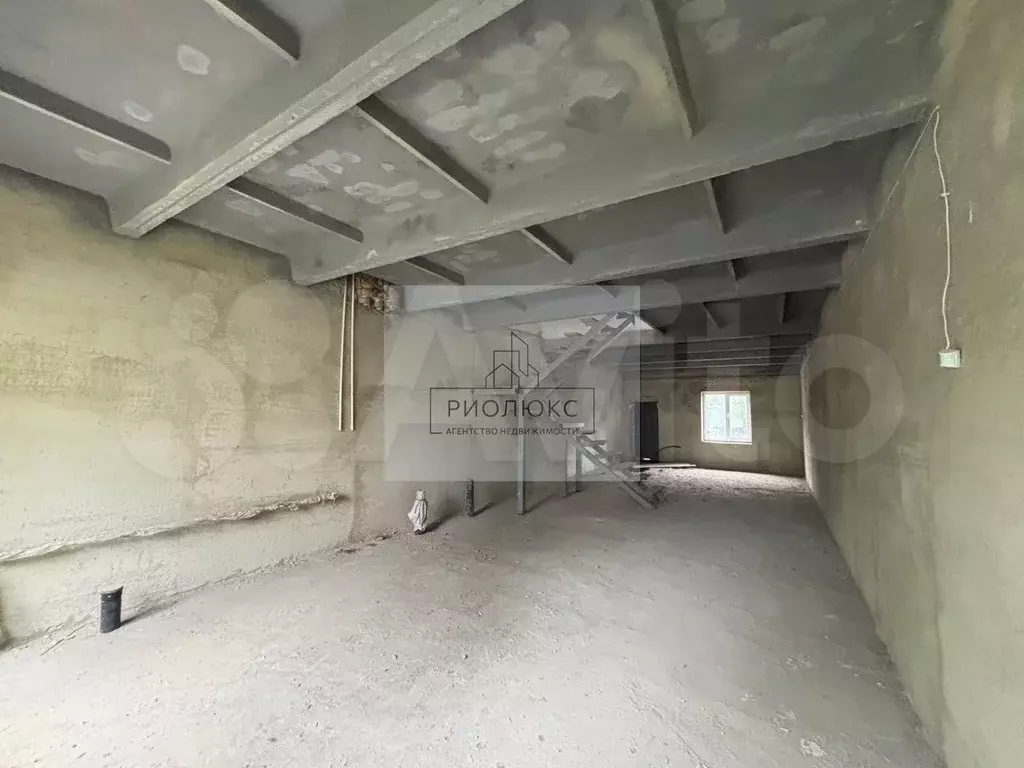3-к. квартира, 156 м, 1/2 эт. - Фото 1