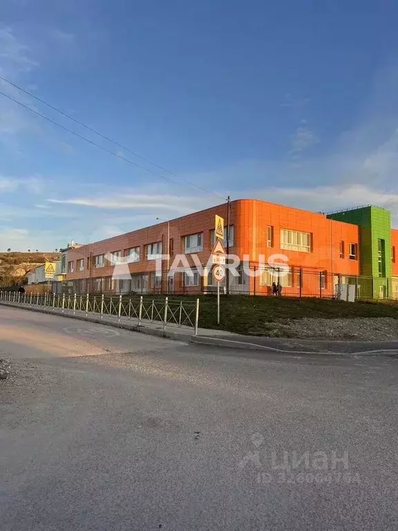 Дом в Крым, Симферопольский район, Чистенское с/пос, Родничок СПК ул. ... - Фото 2