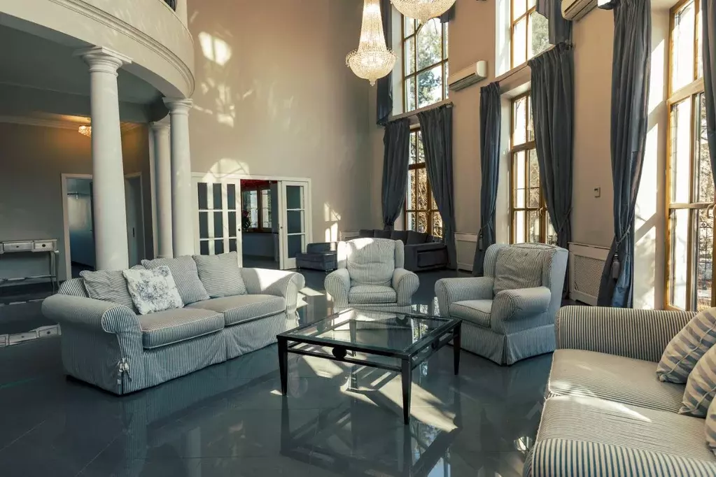 Дом в Московская область, Красногорск городской округ, с. ... - Фото 1