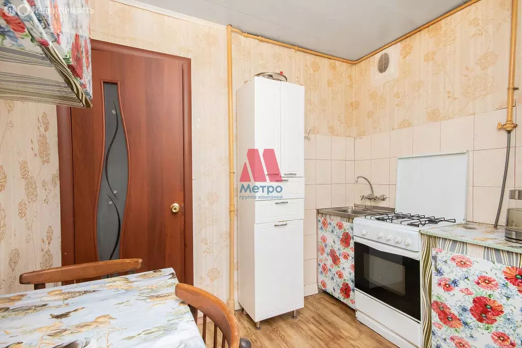3-комнатная квартира: Ярославль, улица Чкалова, 35 (55 м) - Фото 0