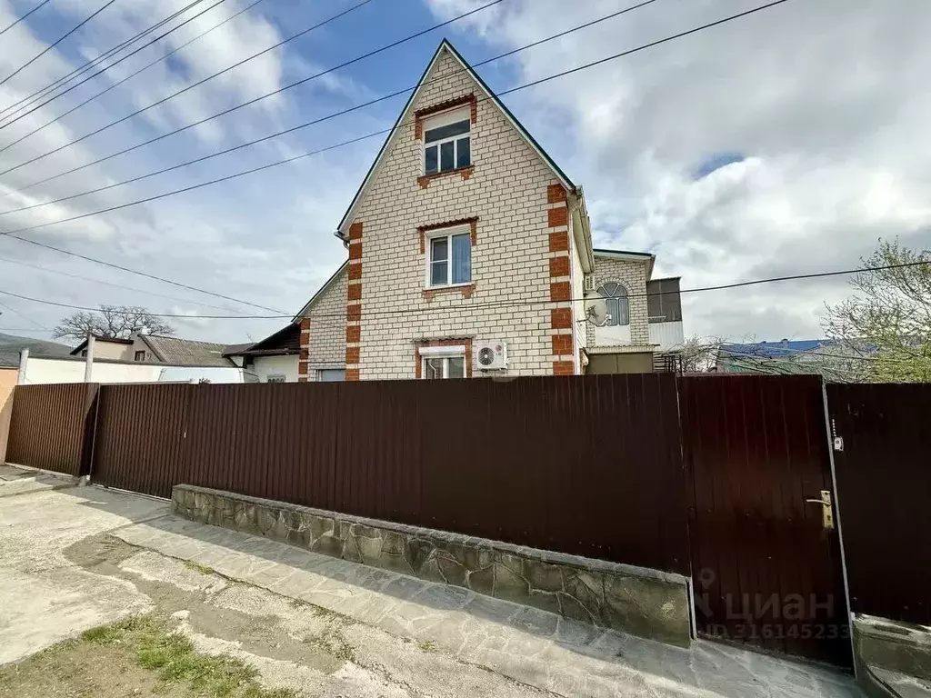 Дом в Краснодарский край, Новороссийск Цемдолина тер., ул. Ленина (272 ... - Фото 0