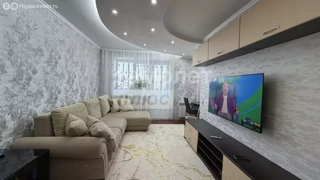 2-комнатная квартира: Златоуст, 1-я Нижне-Заводская улица, 34 (44.6 м) - Фото 1